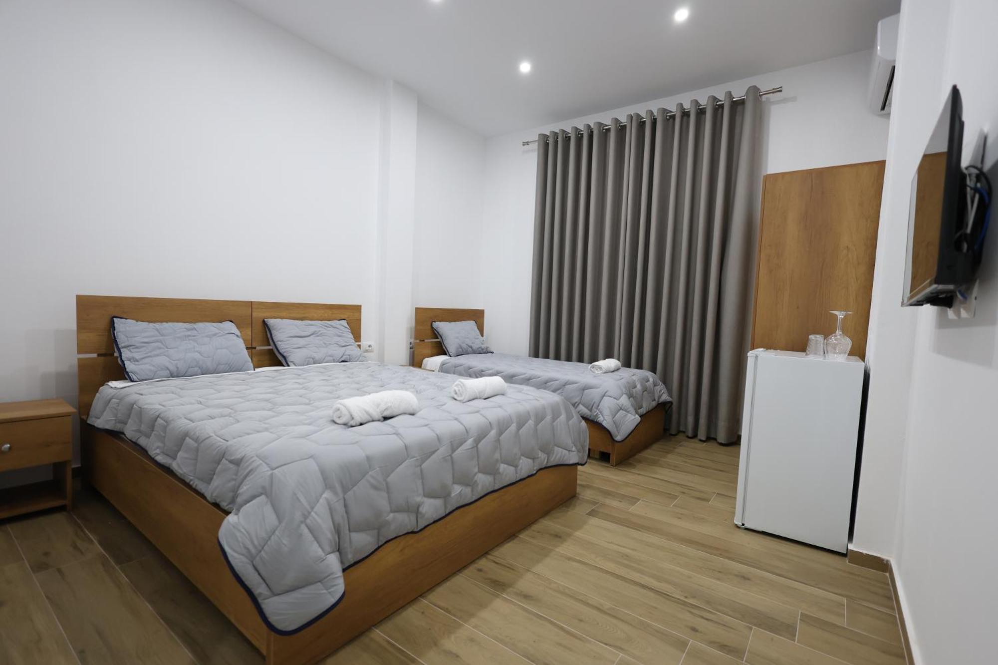 Guesthouse Aurel Berat Exterior photo